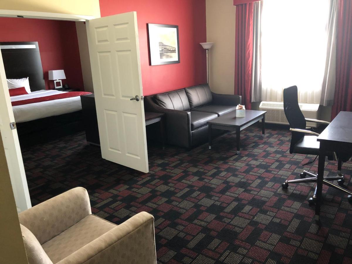 Wingate By Wyndham Lake Charles Casino Area מראה חיצוני תמונה